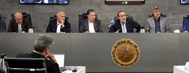 نهادهای تنظیم‌گر برق، پتروشیمی و بازیافت بازنگری می‌شوند