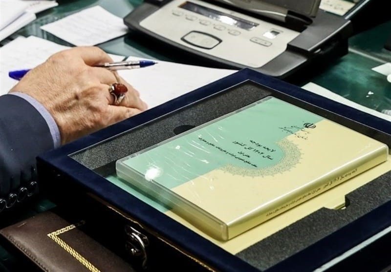 پیش بینی صادرات 35میلیارد دلاری نفتوگاز در لایحه بودجه 1404