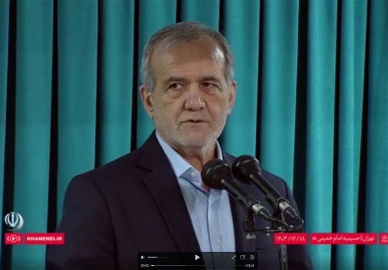 پزشکیان: دادههای اقتصادی که قابل تحلیل نباشد، بیفایده است