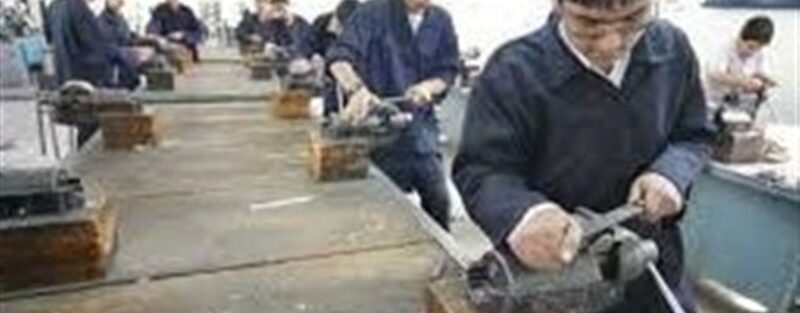 مهارت کافی نیست؛ دستمزد پایین عامل رشد اشتغال غیررسمی